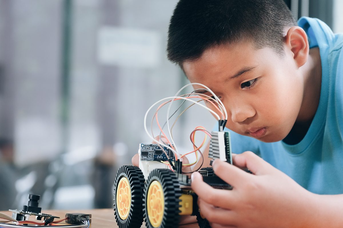 Nathaniel Rochester Community School partnership in STEM education ...