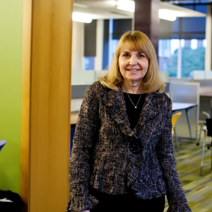 Alice Harnischfeger headshot