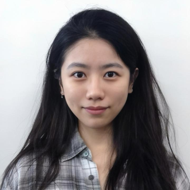 Luna Yang portrait